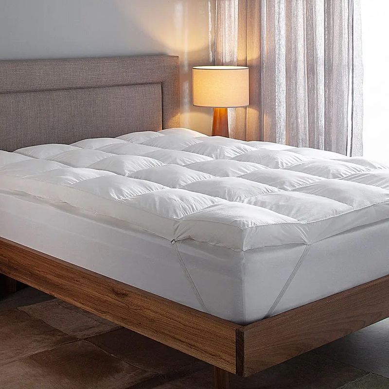 pillow-top-vision-fill-gold-buddemeyer-2