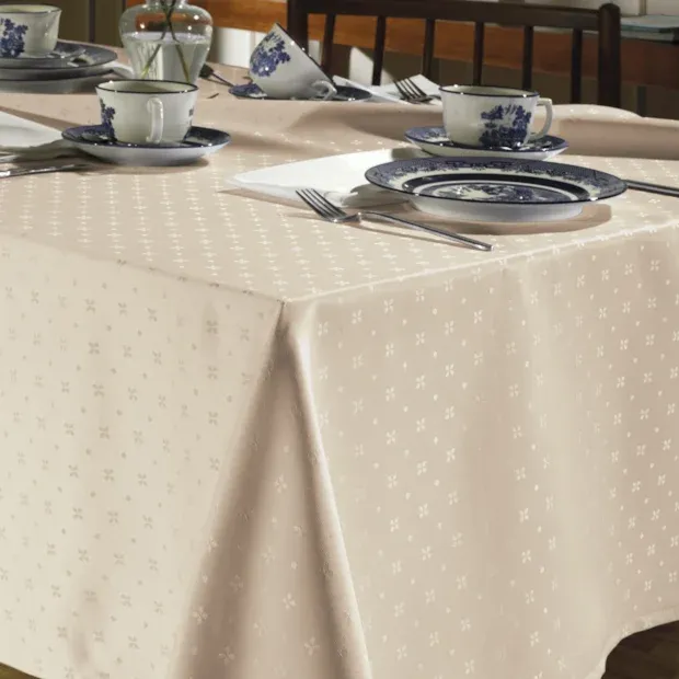 Toalha de Mesa  Dohler Requinte TJ-5796 Bege